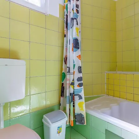 1 Bedroom Nice In アパート *