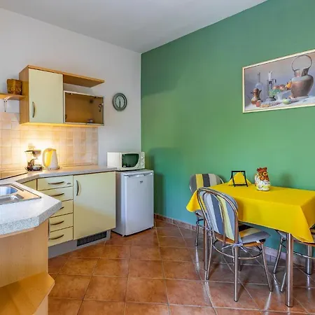 アパート 1 Bedroom Nice In
