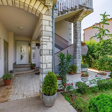 1 Bedroom Nice In